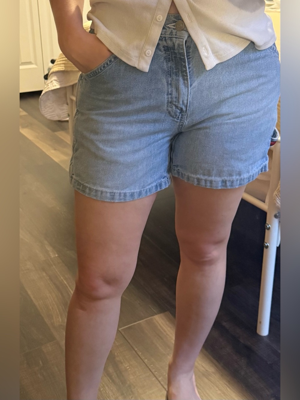 Tommy Hilfiger Classic 5 pocket Light Blue Denim Women’s Shorts with Side Stripe